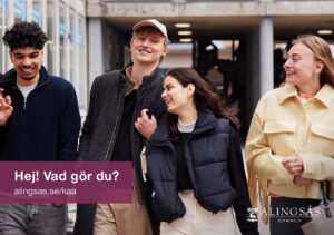 Vykort om kommunalt aktivitetsansvar med ungdomar som promenerar jämte varandra avbildade.