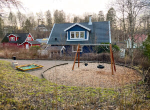 Foto på Almvägens lekplats