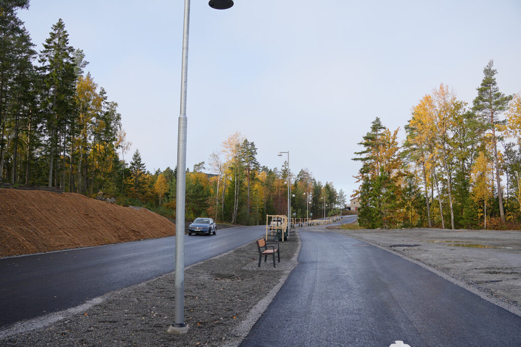 Den nya gatan och GC-bana intill.